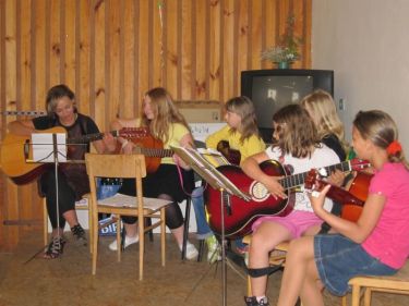 Kytarov� vystoupen� - Jiskra 12.5.2011