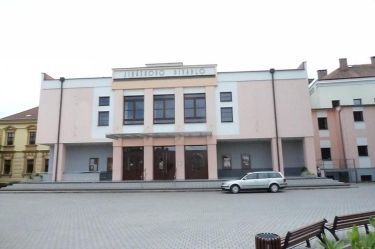 V Jir�skov�m divadle v Nov�m Byd�ov� dne 7.6.2012