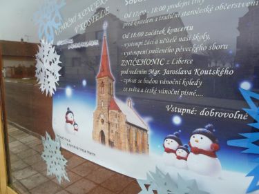 V�no�n� trhy a koncert v kostele