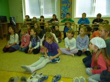 Pololet� za n�mi