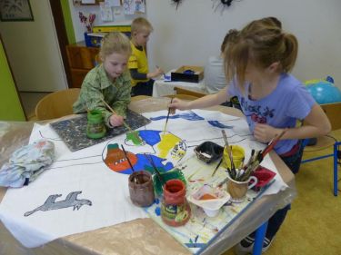 Recyklohran�-  Den Zem� - vznik praporu