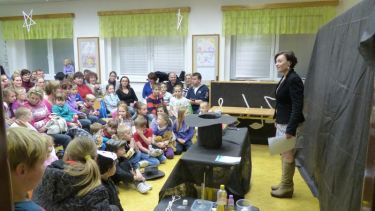 Bes�dka ve �kole