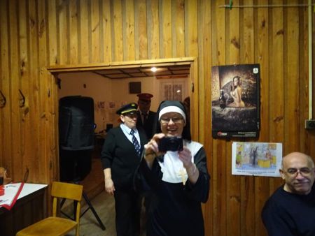 v_1118_23857.jpg